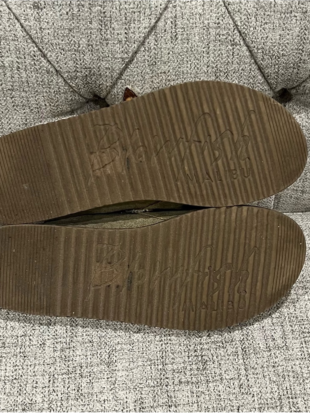 Blowfish Malibu Metallic Gold Slip On Clogs with Buckle & Zipper Detail Sz 7.5 - Picture 4 of 4